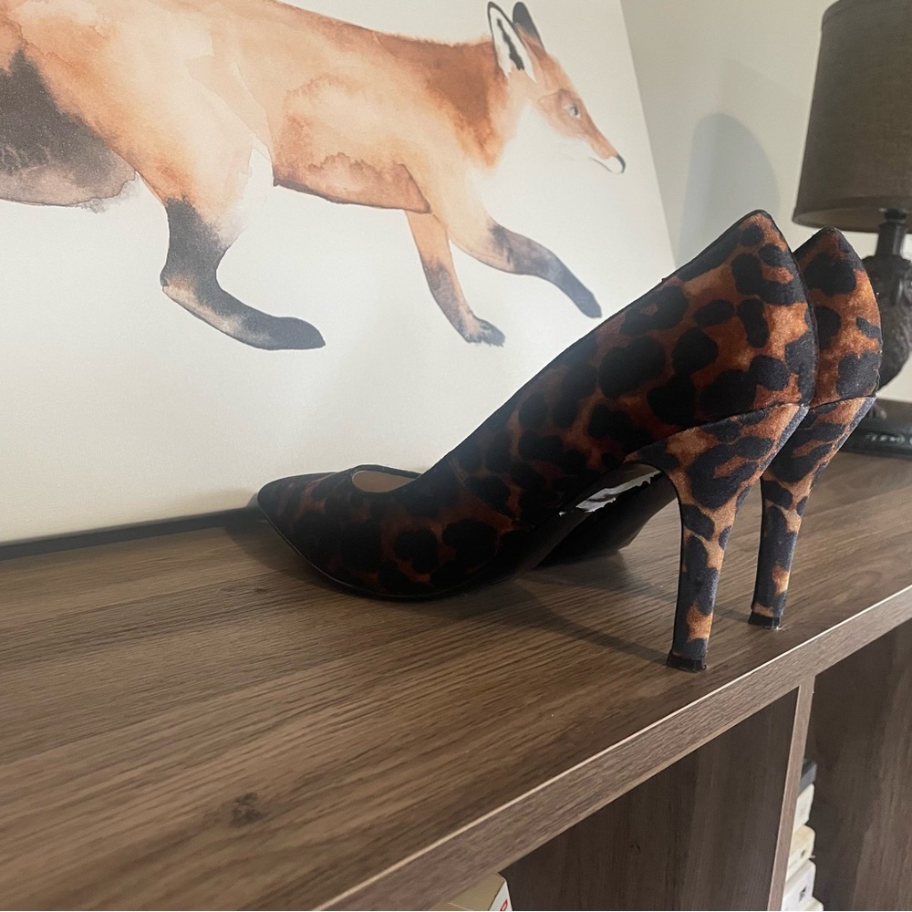 Leopard Heels - Picture 3 of 3